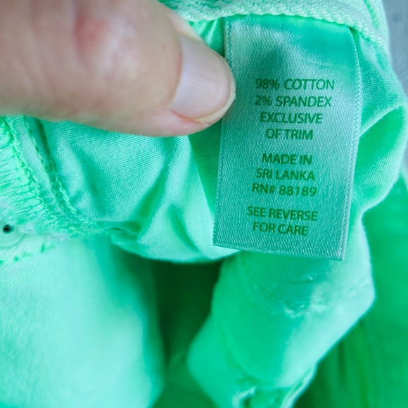 Lilly Pulitzer skinny jeans- low waist, back pockets, bottom zippers - Picture 7 of 9